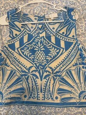 C&C California Blue & Cream Botanical Print Sleeveless Top